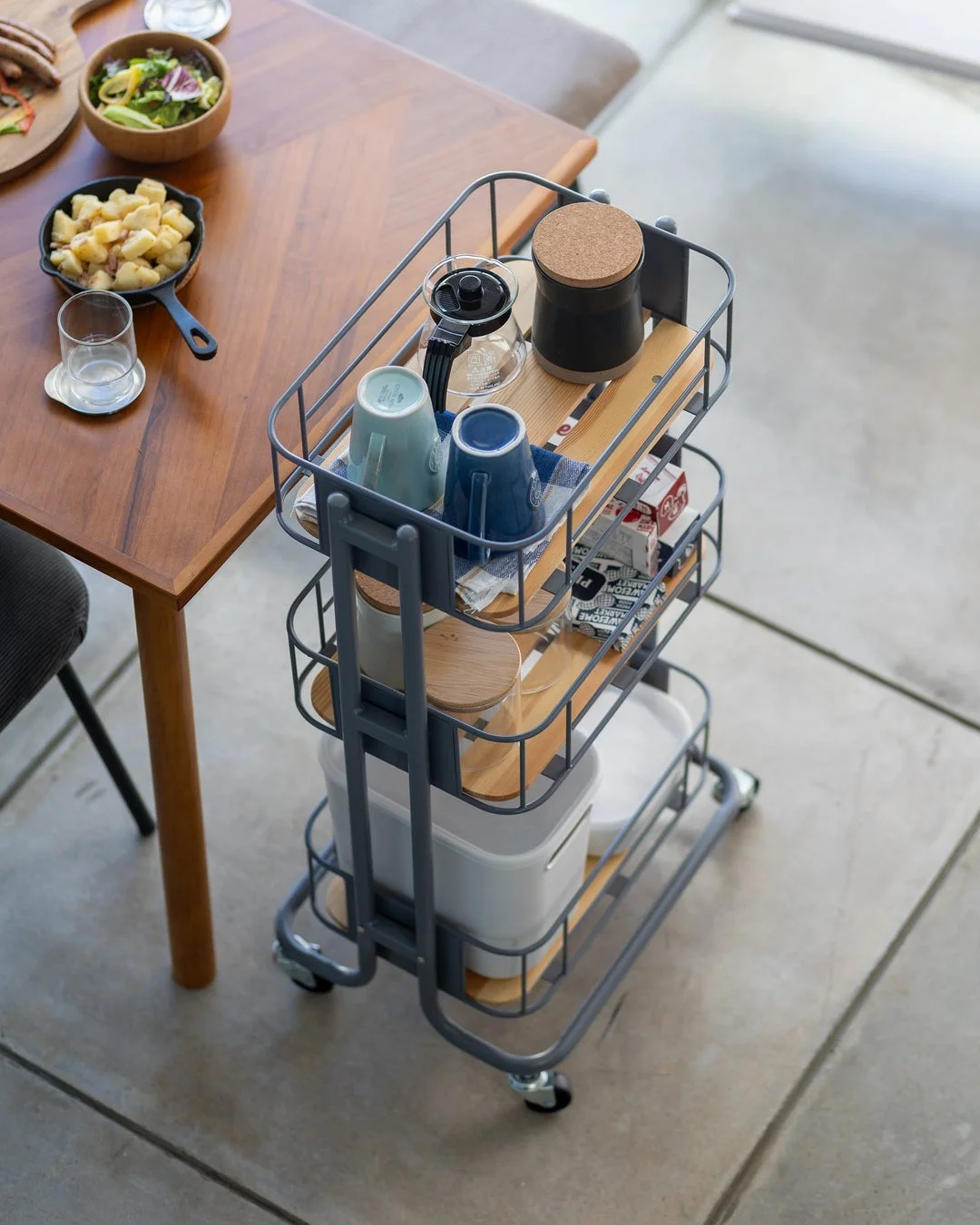 ビーワイケージ ワゴン