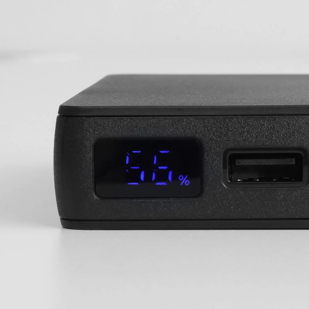 モバイルバッテリーのデジタル表示「56%」