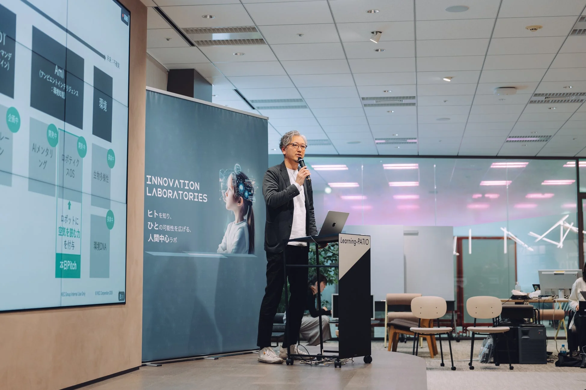 プレゼンテーションの様子