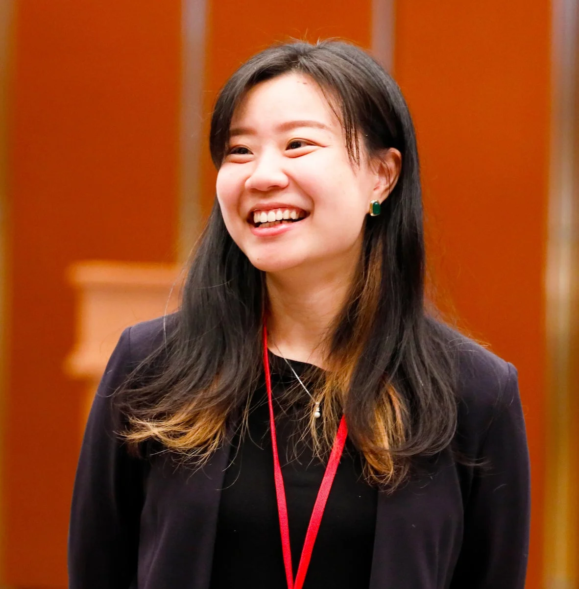 株式会社HRTheory 代表取締役 吉田琴乃氏の笑顔のポートレート