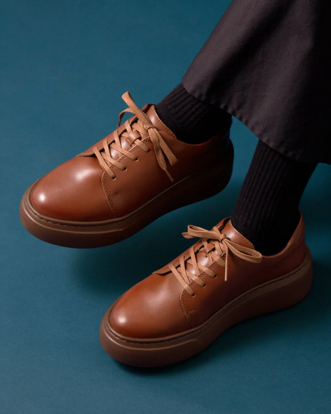 アースブラウン足元クローズアップ