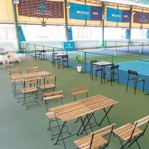 施設内の休憩スペース