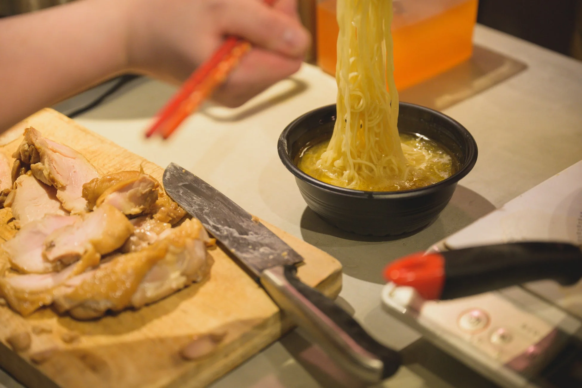 ラーメンと鶏肉