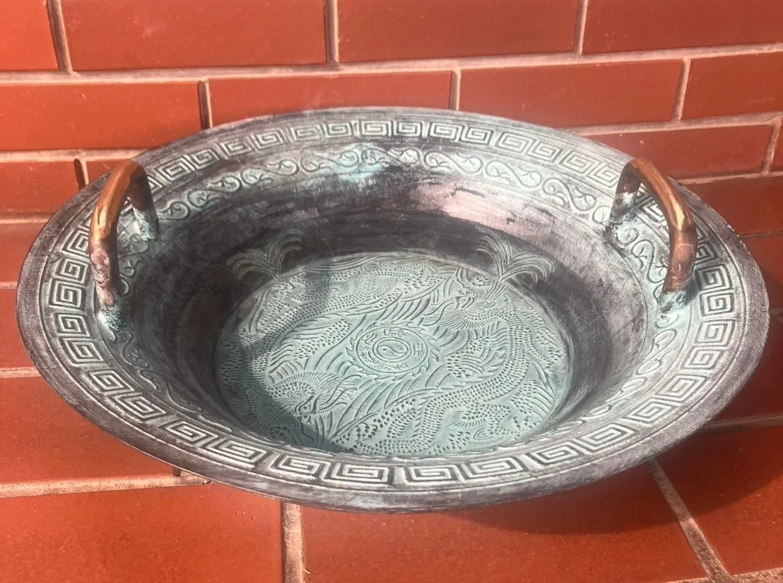 吉凶を占う伝統的な道具「魚洗鍋」