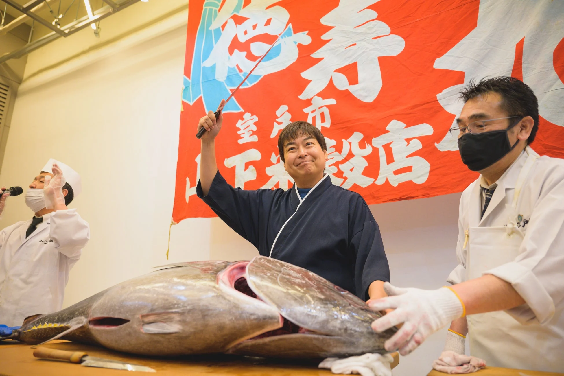 マグロ解体ショー