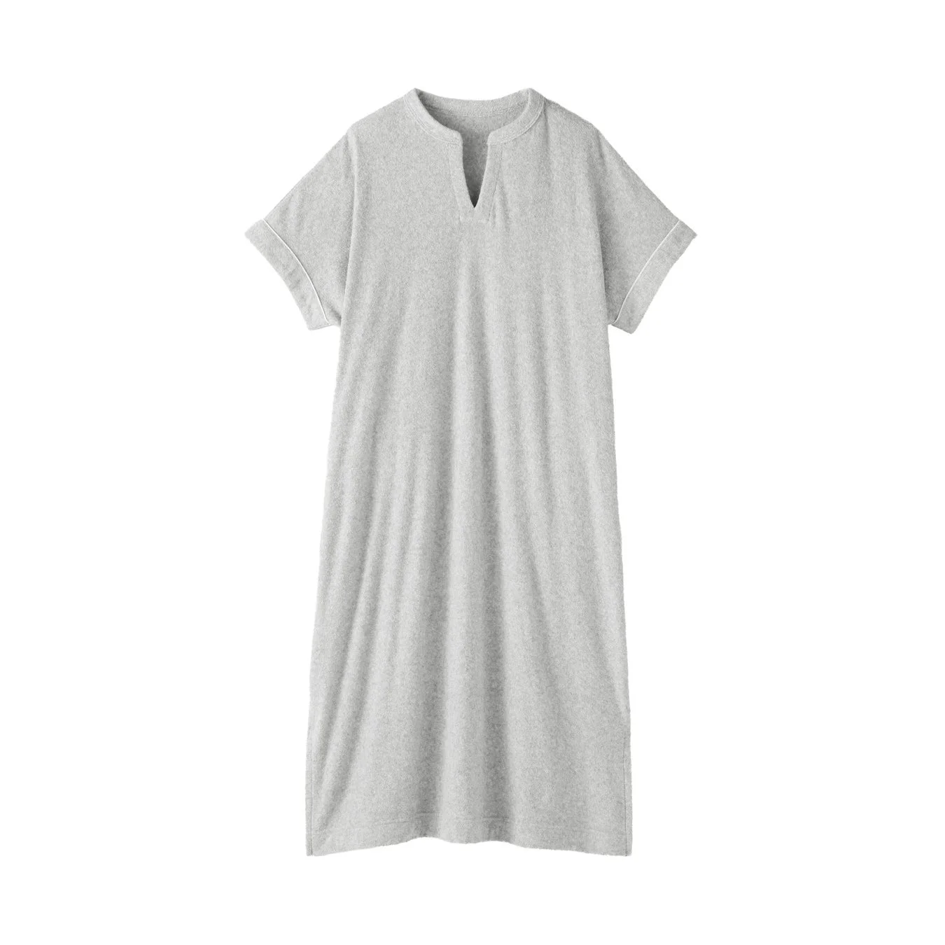 グレーのワンピース