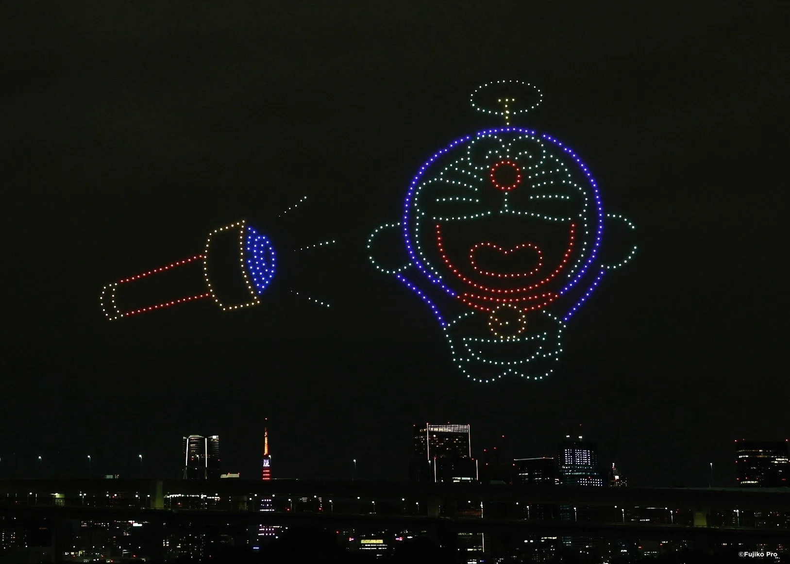 ドローンショー ビッグライト