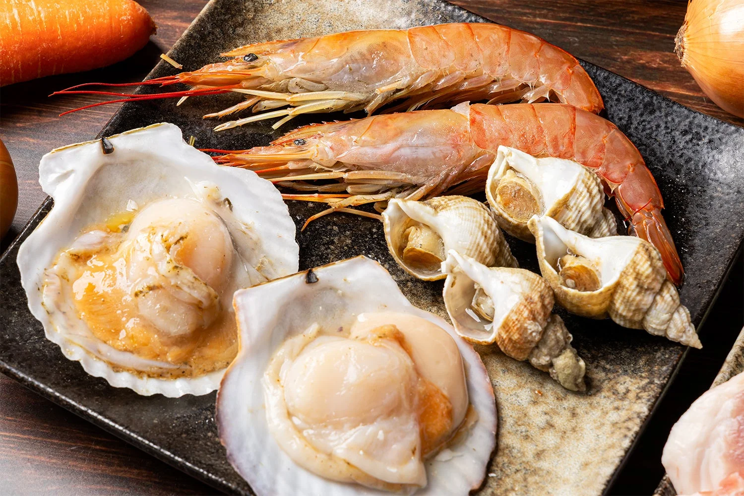 新鮮な海鮮盛り合わせ