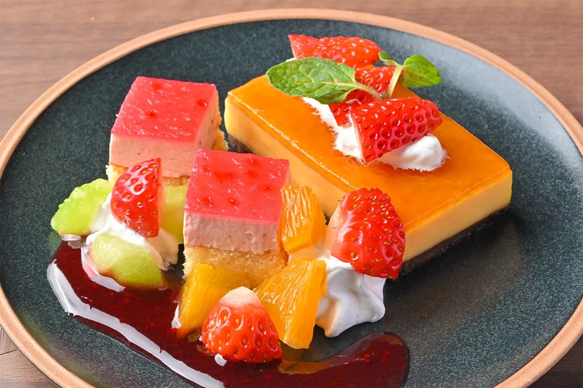 パンナコッタと季節のケーキ