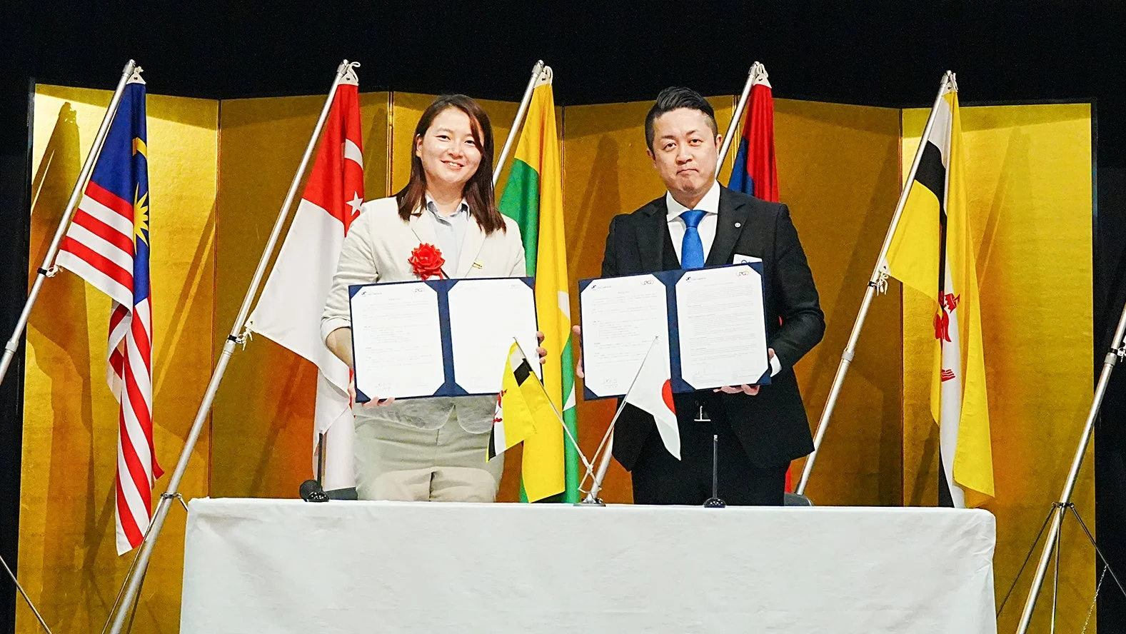 調印式の様子(ブルネイ)