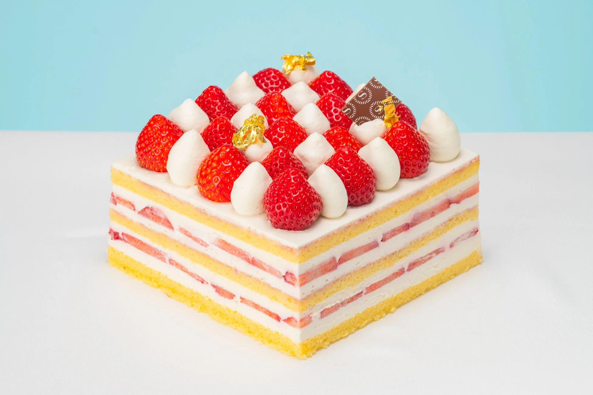 15周年記念ケーキ「Strawberry 15」