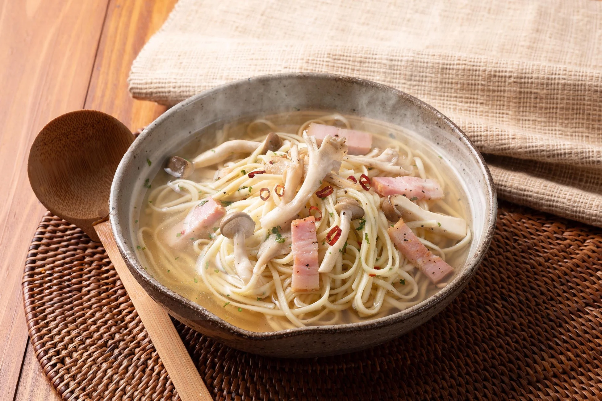 ベーコン&きのこぺペロンラーメン