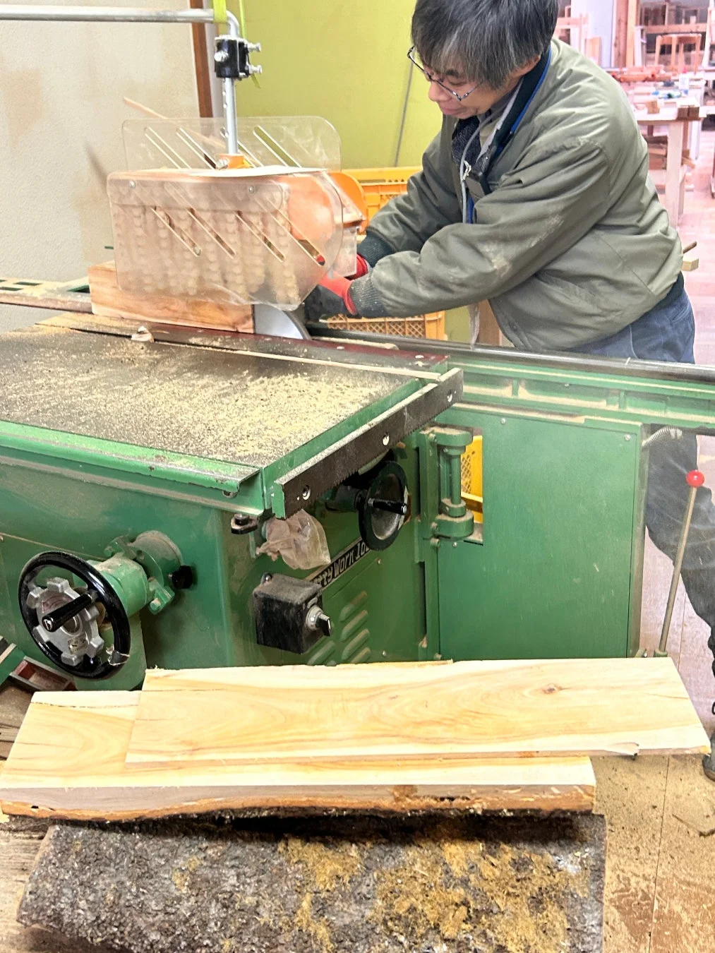 木工作業の様子
