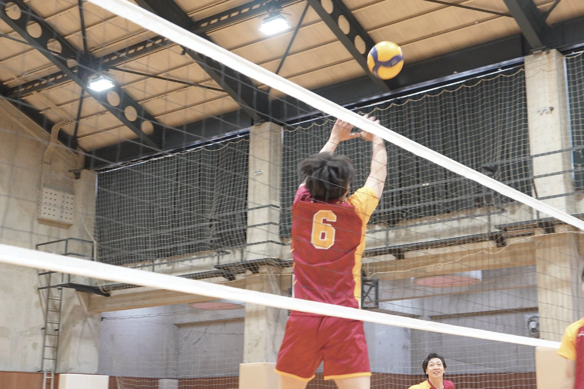 バレーボールの練習風景