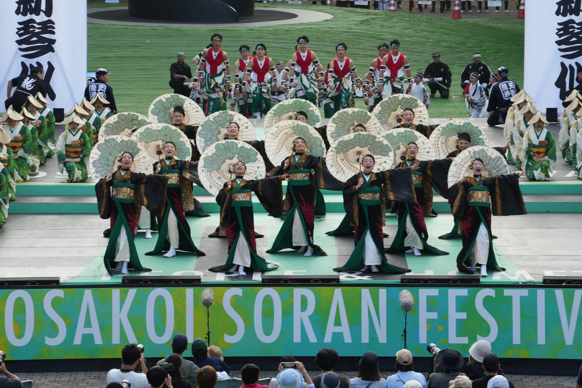 YOSAKOIソーラン祭り特設ステージ