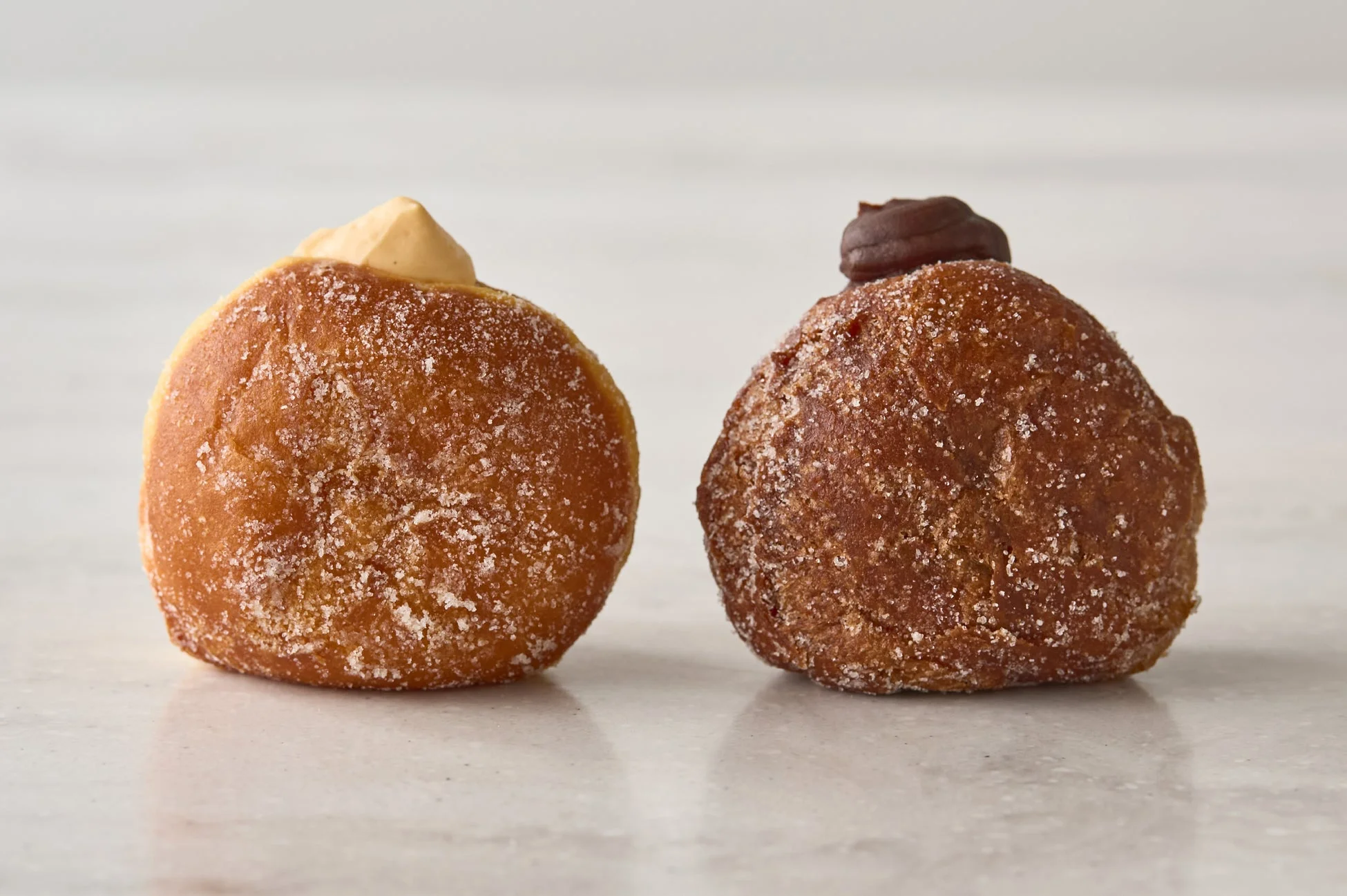 ディプロマットクリーム生ドーナツとガナッシュ生ドーナツ