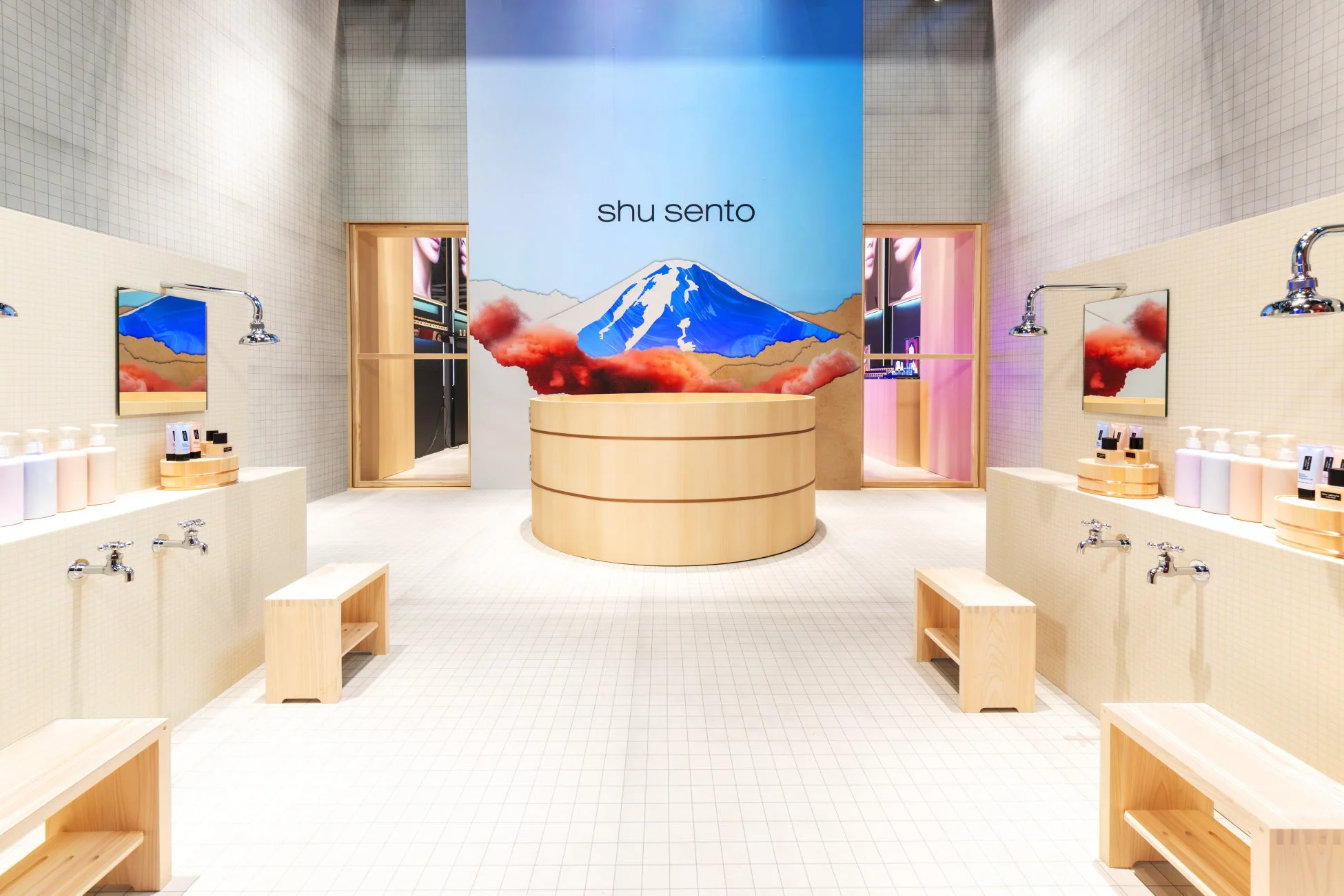 銭湯を模した「shu sento」会場の内装