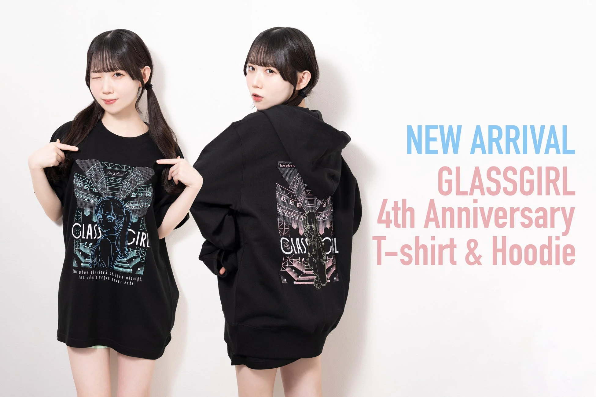 4周年記念Tシャツとフーディーのモデル