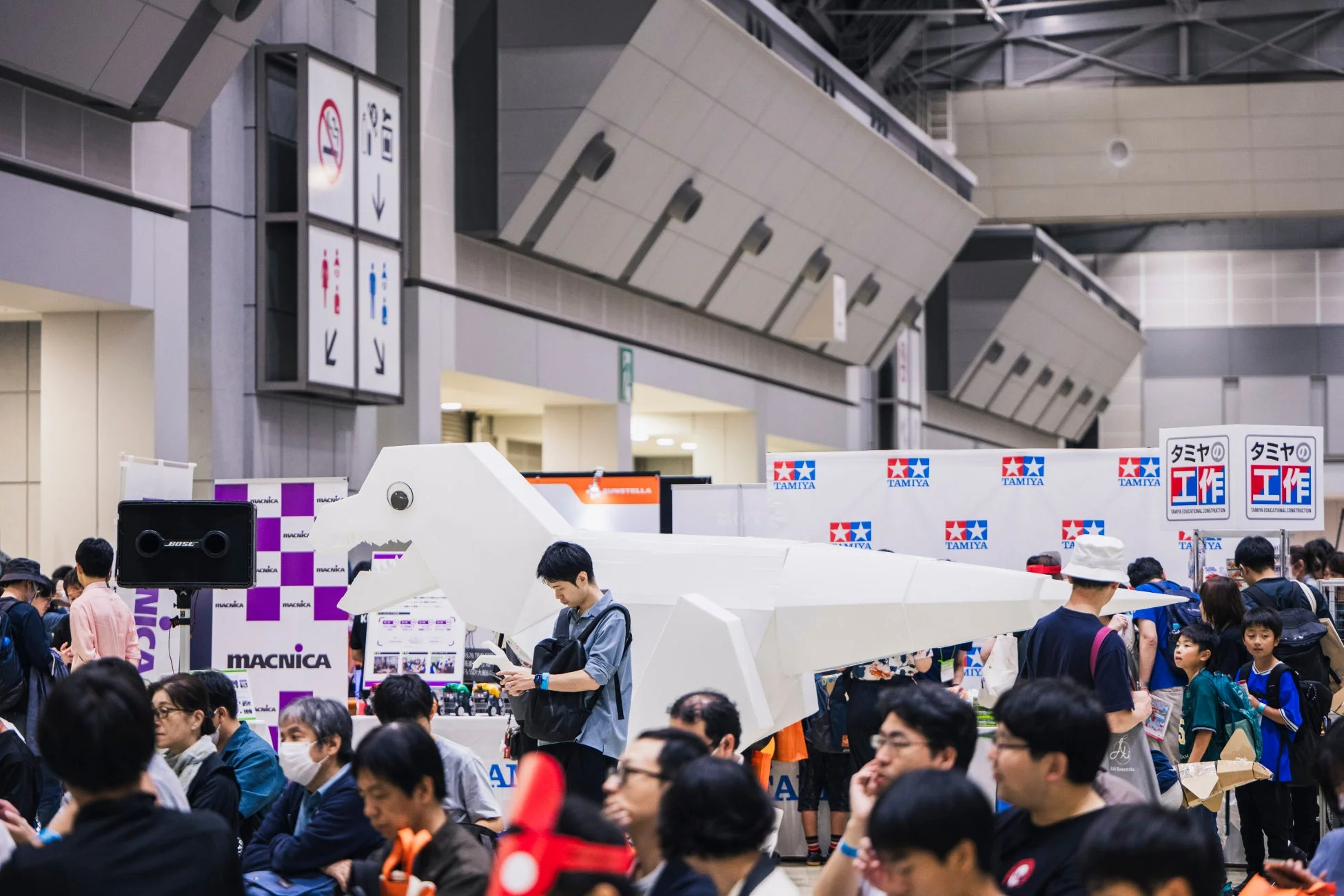 タミヤの工作ブース