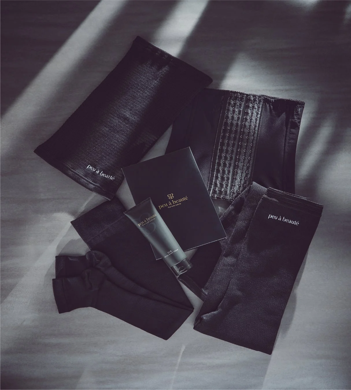 peu à beauté The body make-up F.I.G. DEEP BODY CREAM