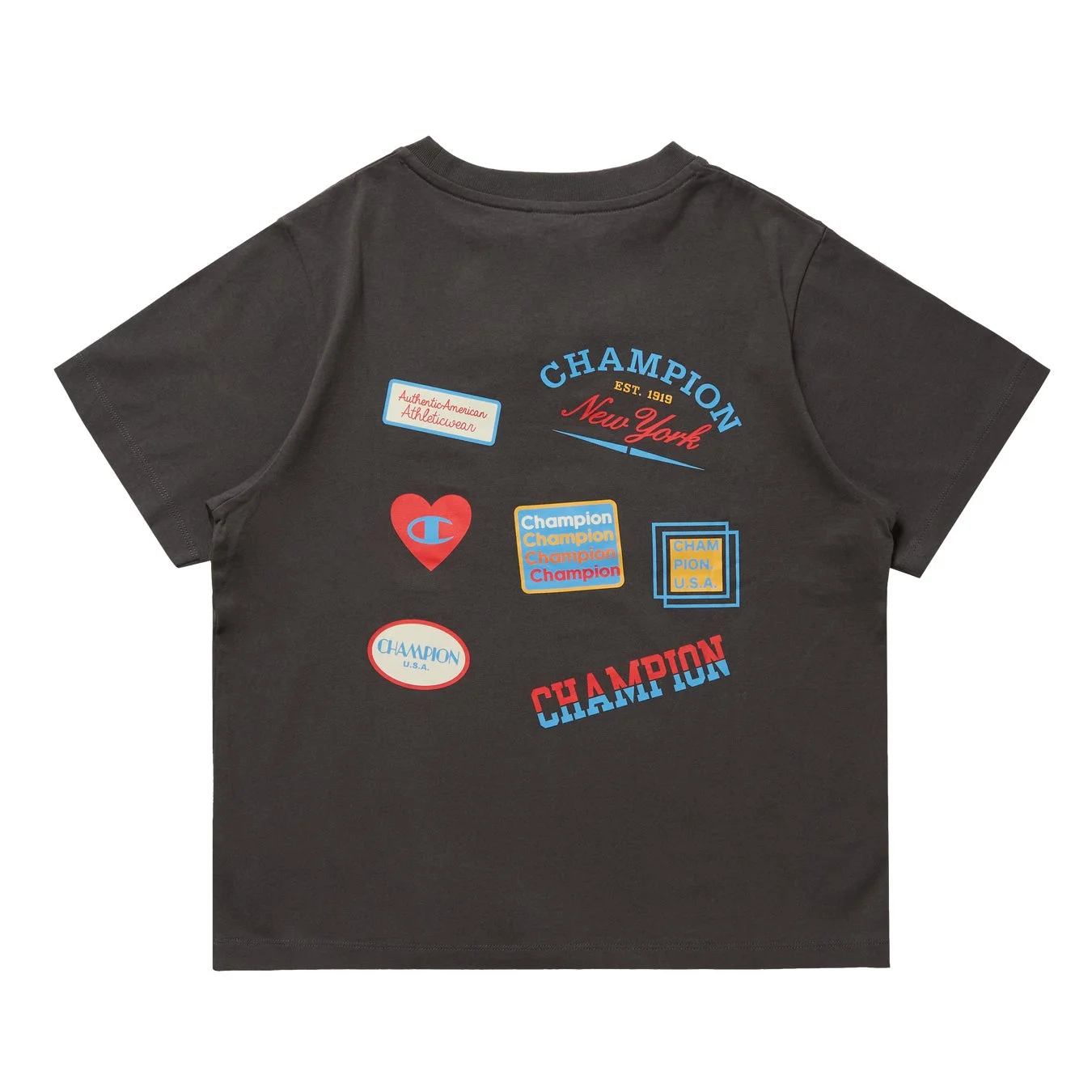 チャンピオンのステッカー風デザインTシャツ背面