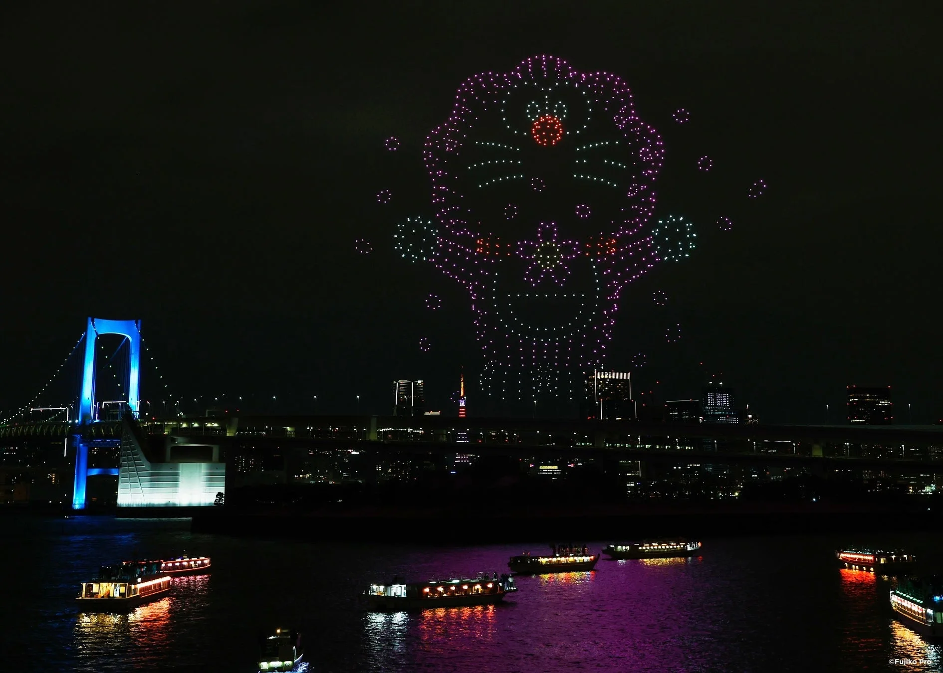 ドローンショー 桜ドラえもん