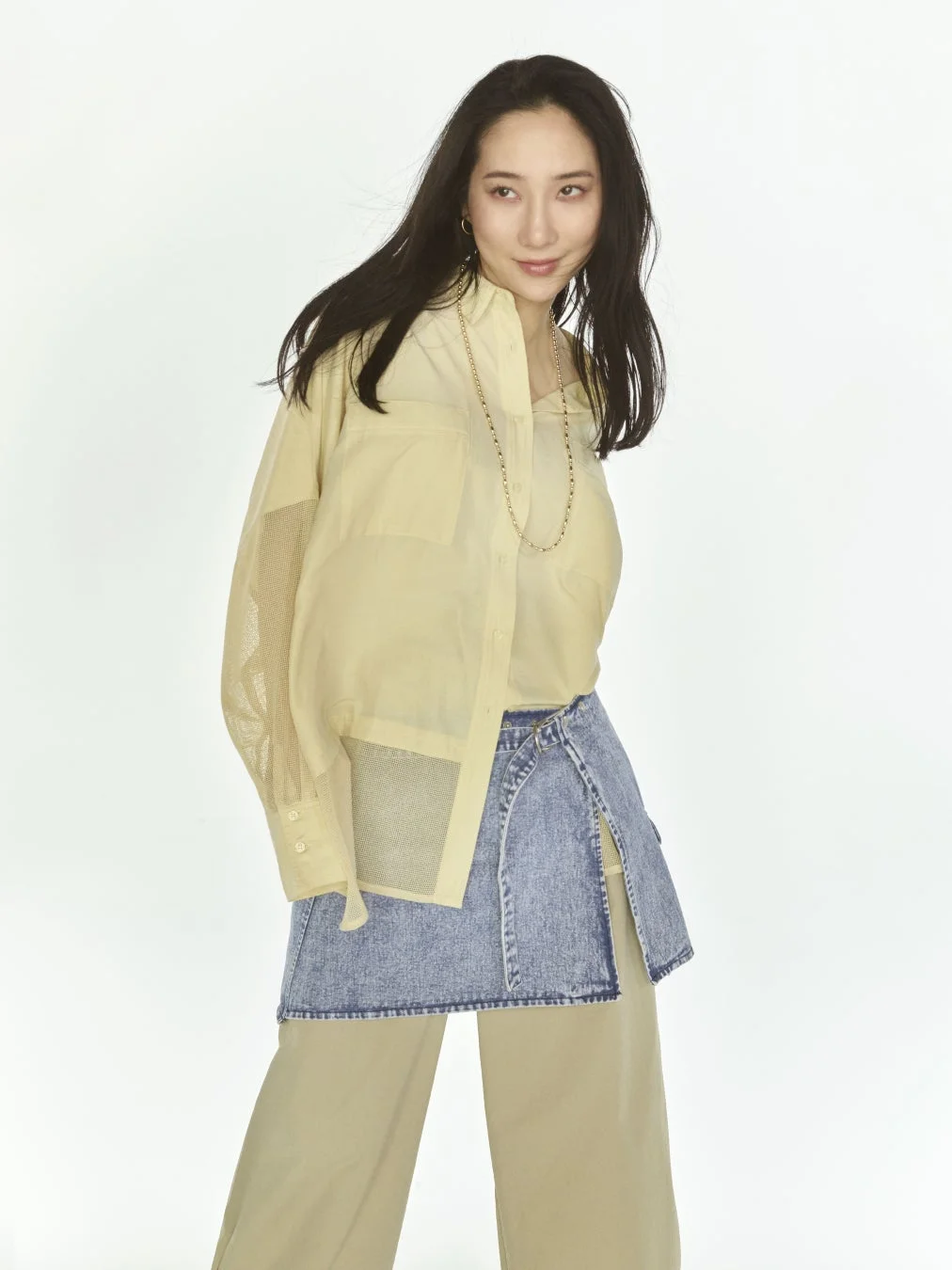 ペールイエローのウイカさん