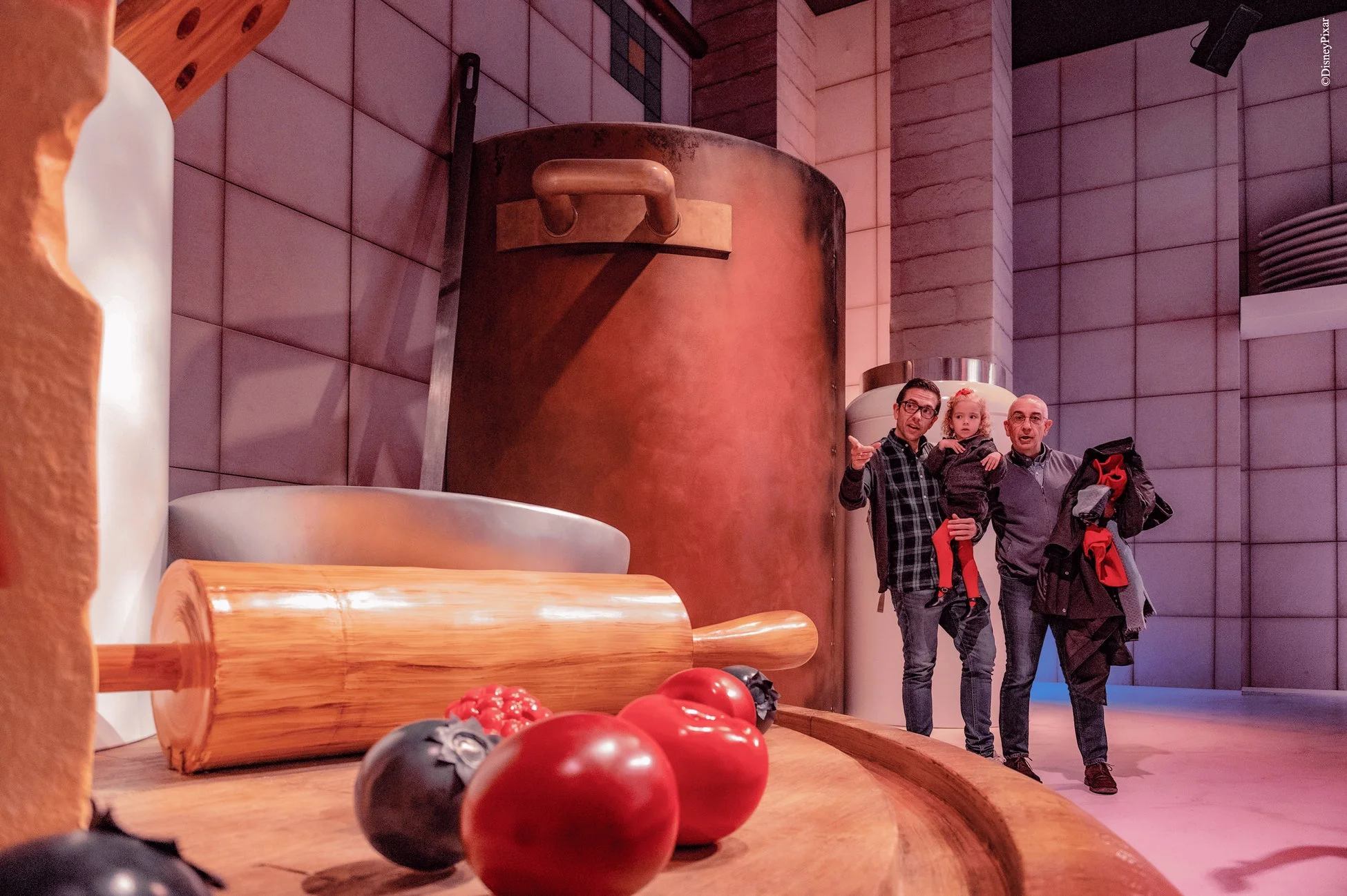 『レミーのおいしいレストラン』の巨大キッチン