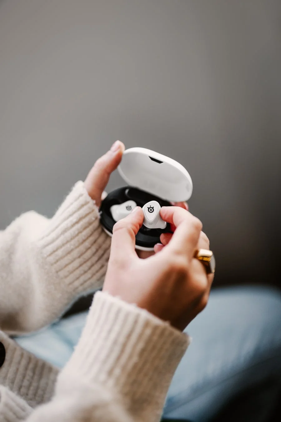 ワイヤレスイヤホン