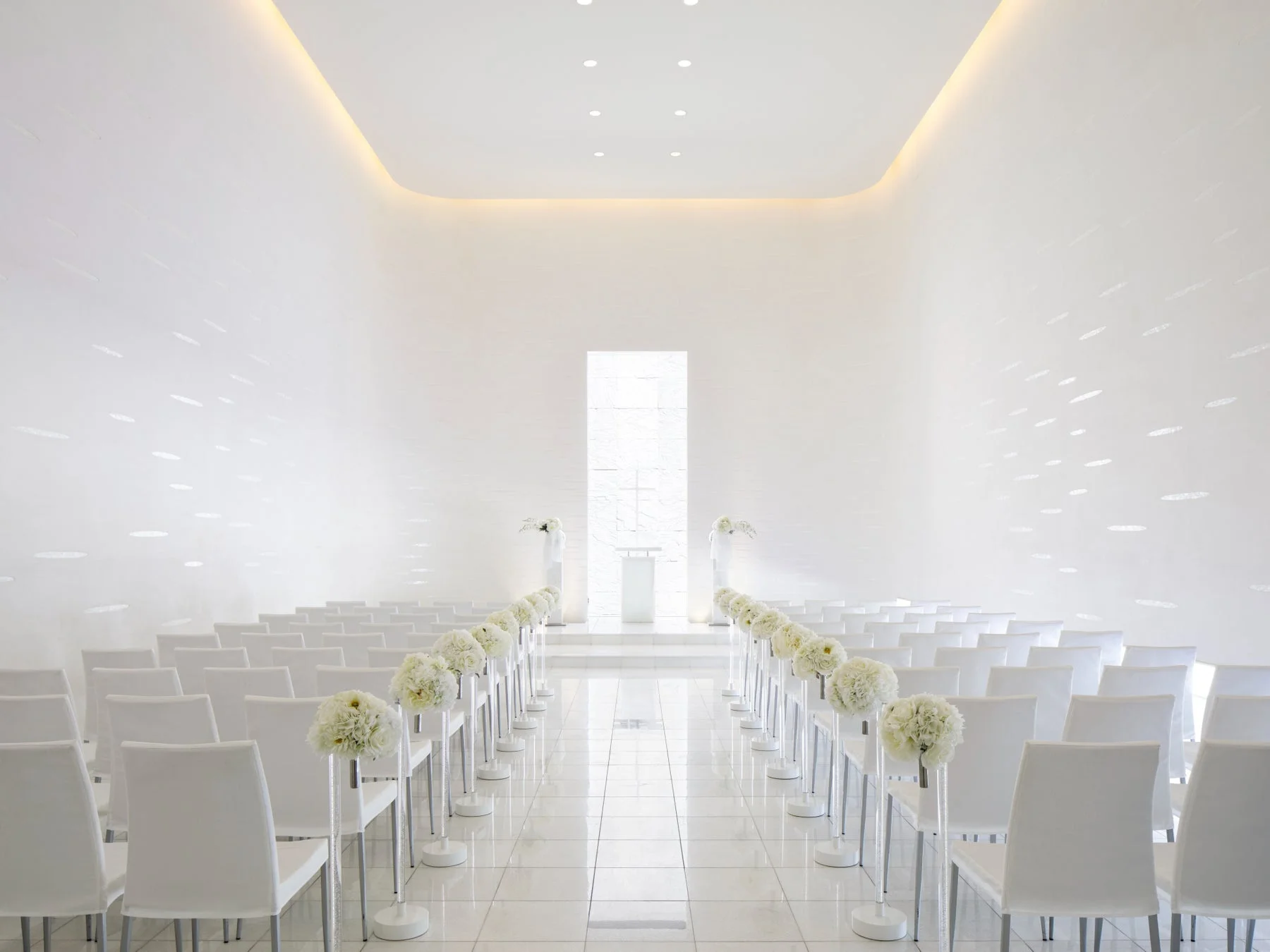 ウェディングチャペル