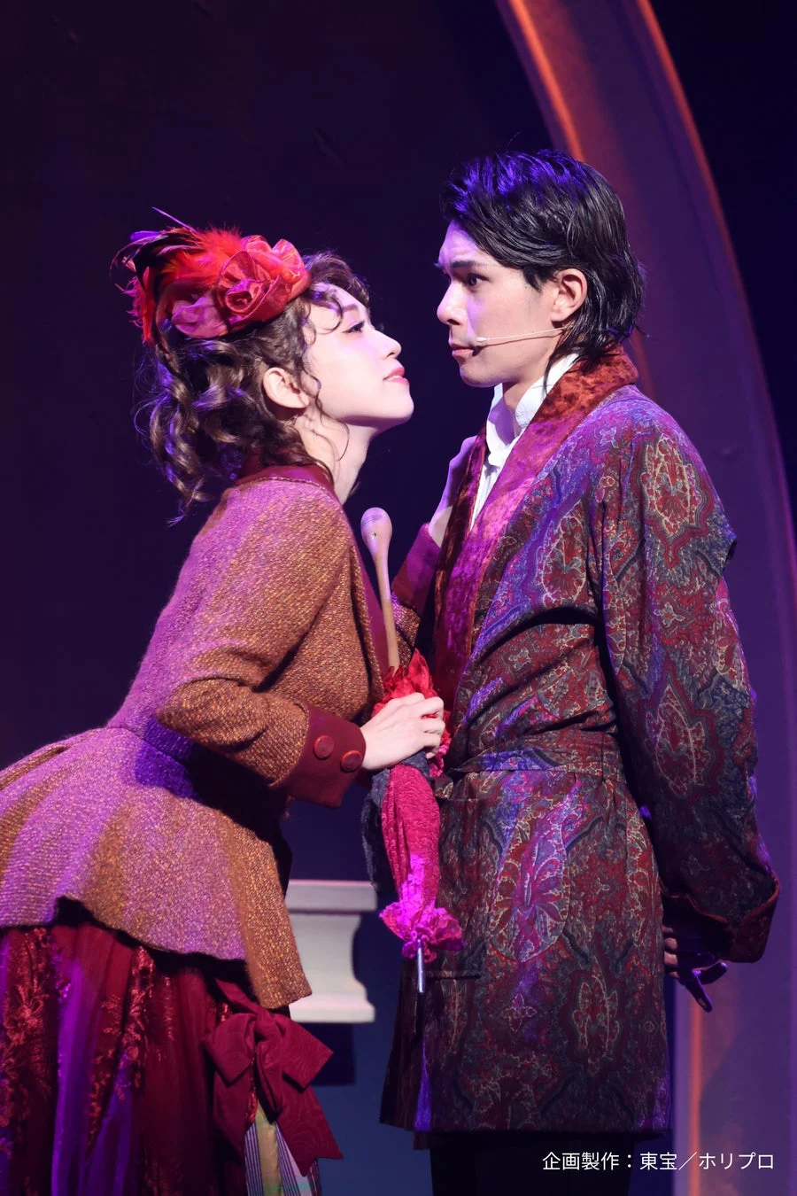 ドラマチックな舞台写真