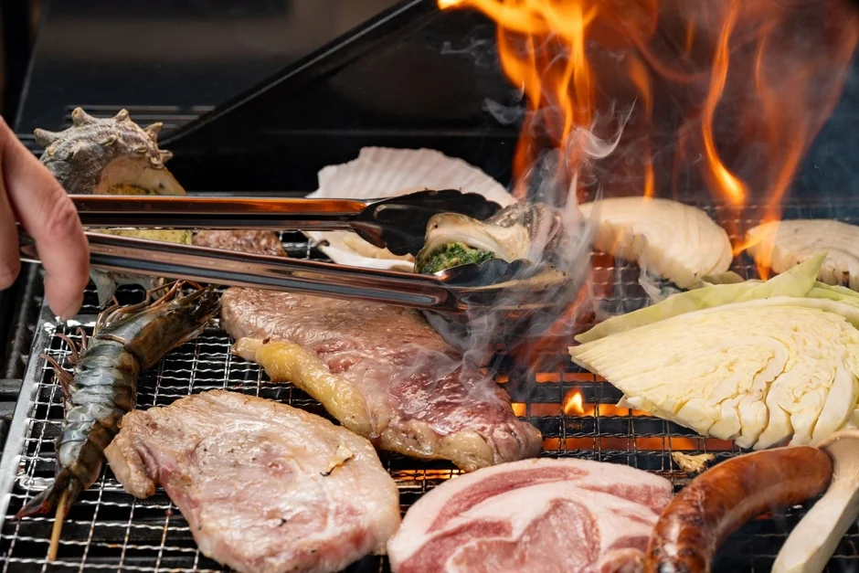 グランピングトレーラー LanikaiでのBBQ