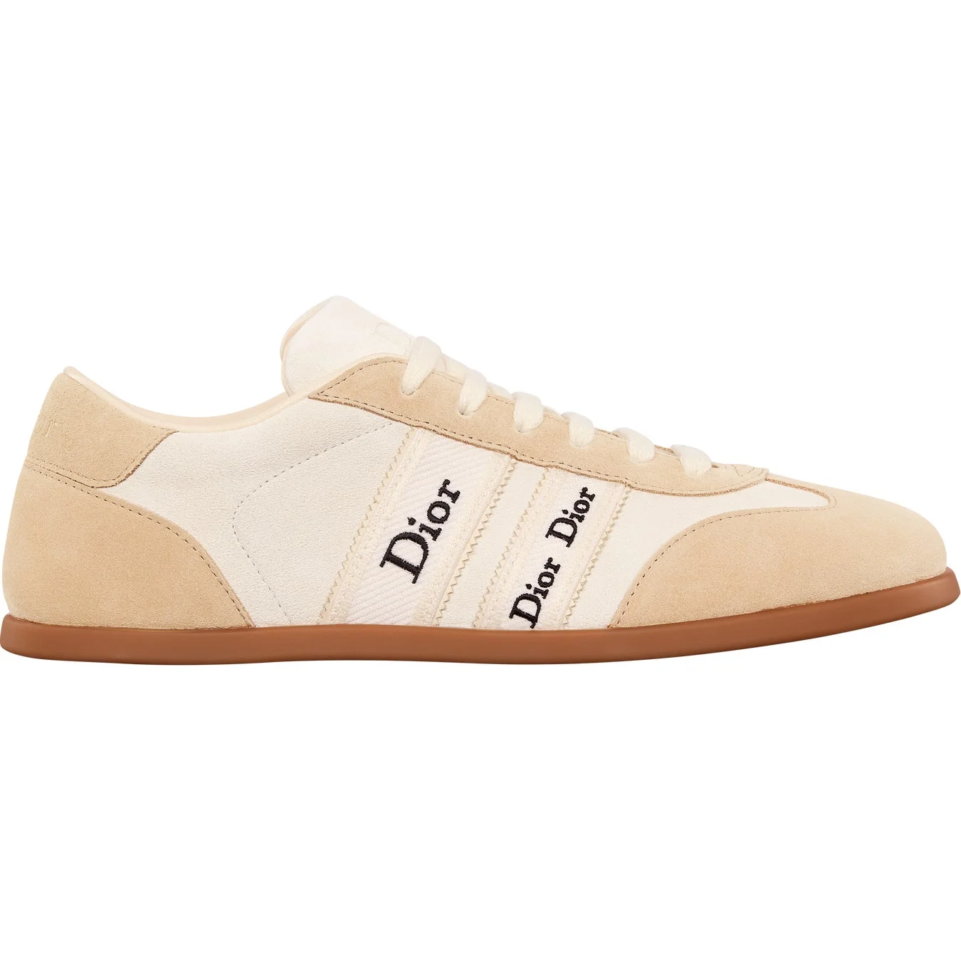 ベージュのスニーカー