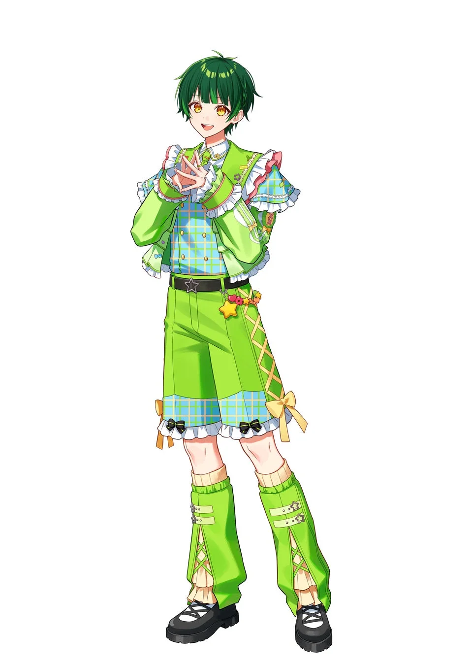 緑色の髪と明るいオレンジ色の瞳を持つアニメ風の男性キャラクターが、フリルやチェック柄、星の装飾が施された派手な緑色の衣装を身につけている。笑顔で両手でハートマークを作っている