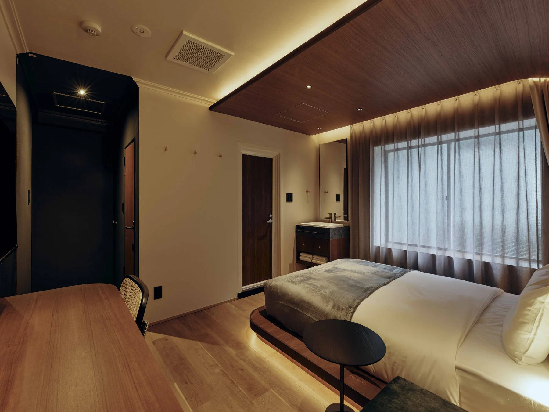 客室内の洗面台