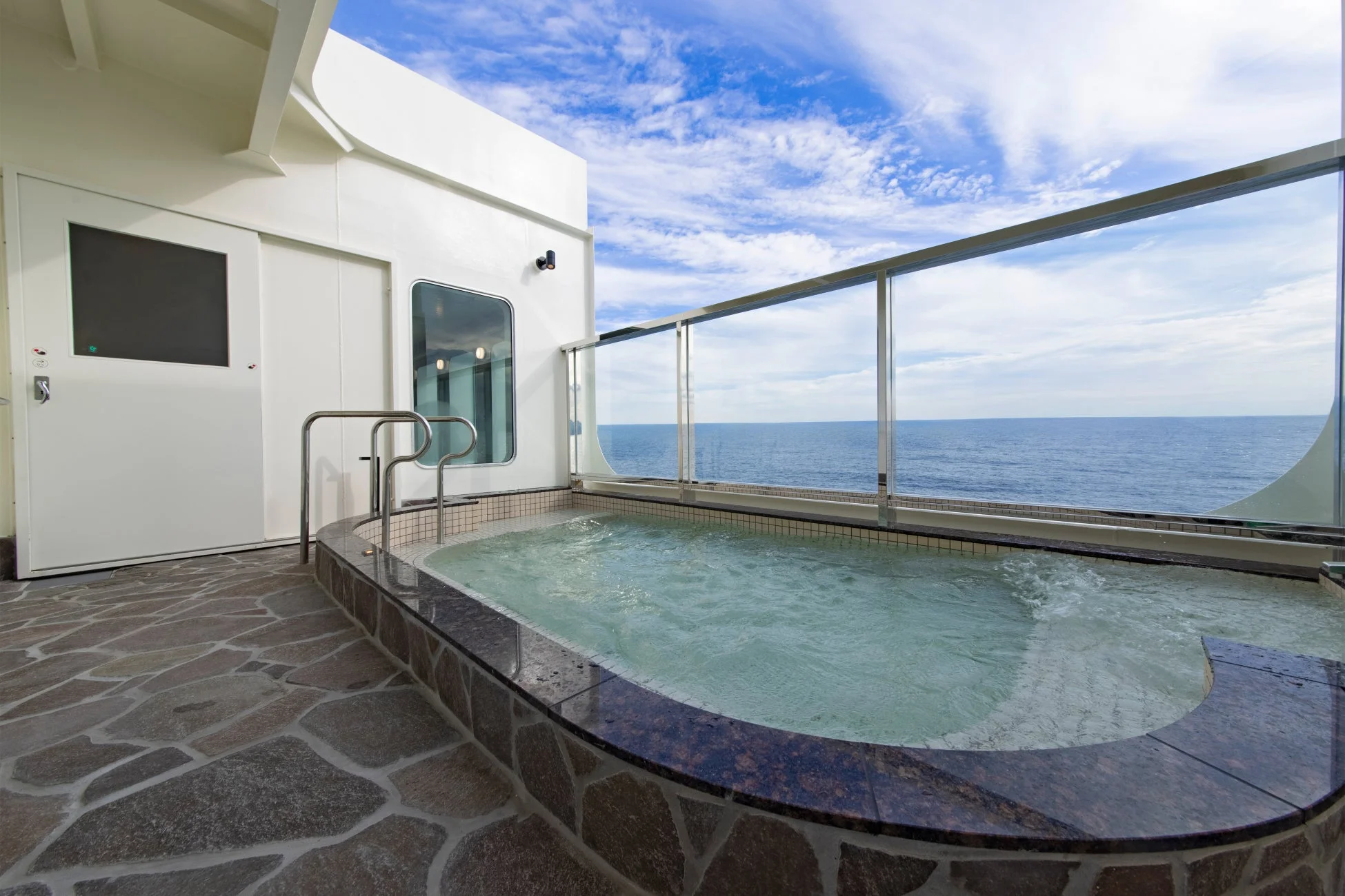 フェリーの大浴場