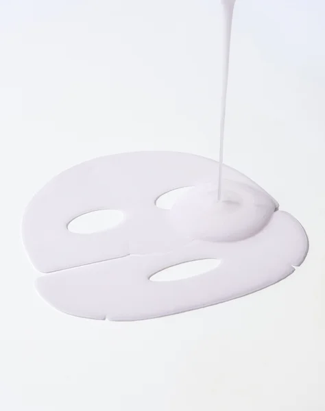 シートマスクに美容液