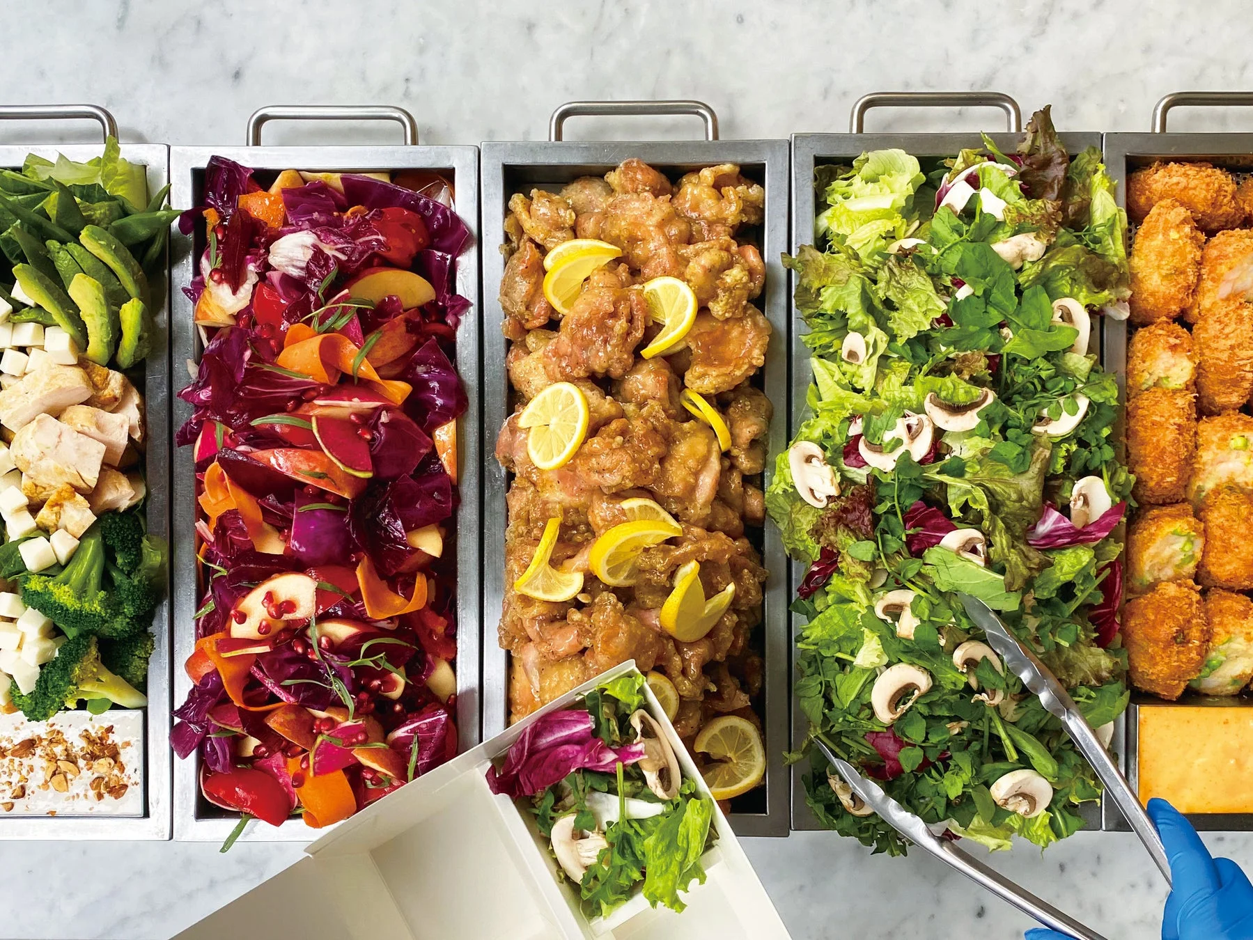 PARIYA DELICATESSENのデリ