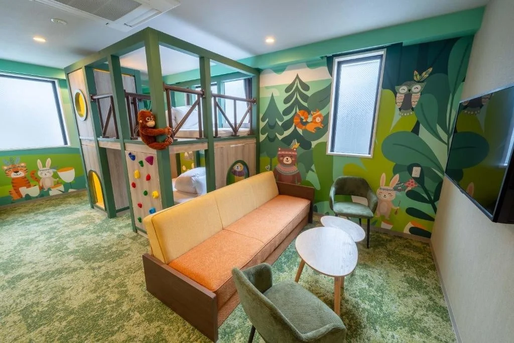 Play!! RESI STAY 子供部屋 森テーマ