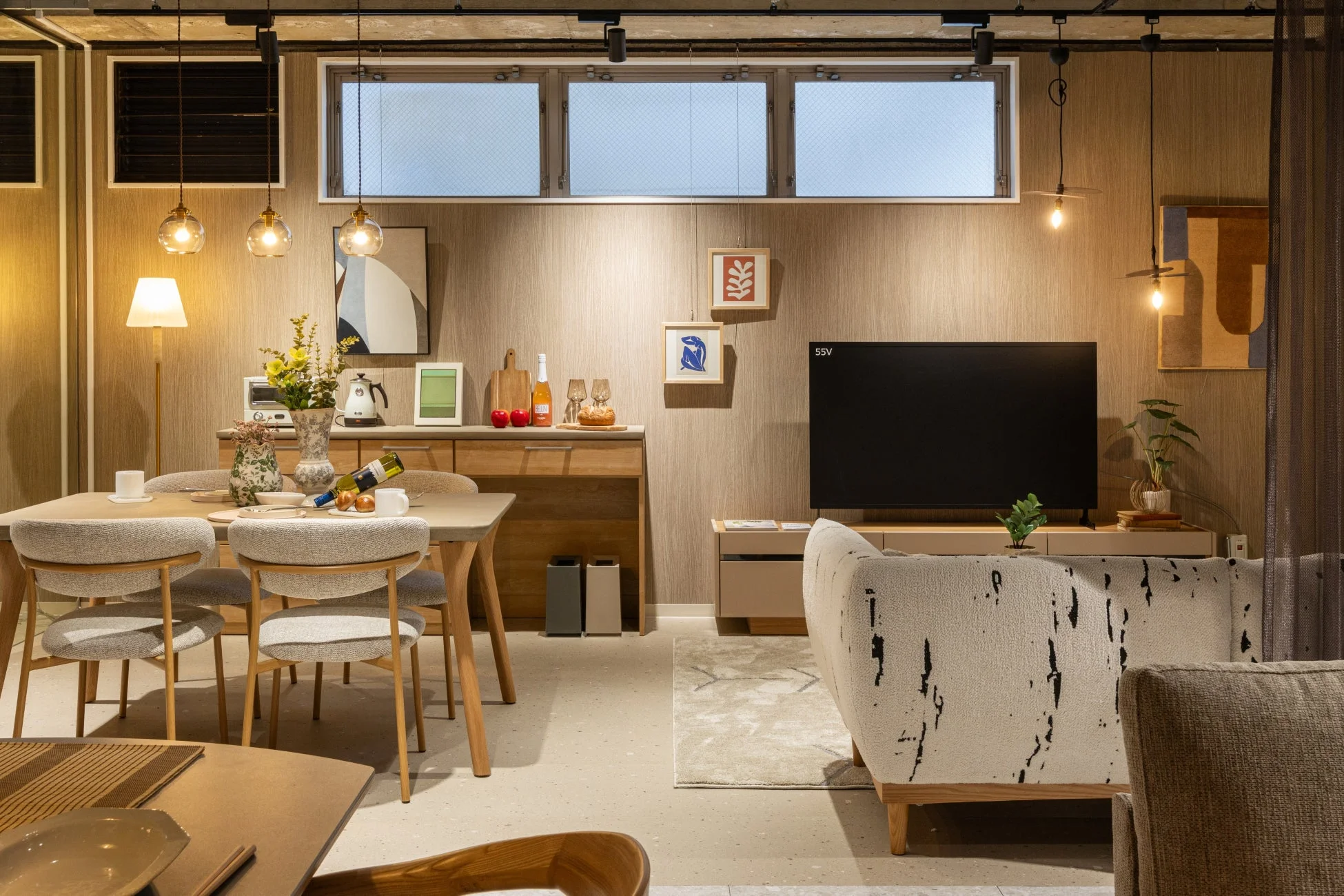 MODERN THEORY Lab. 1Fダイニング