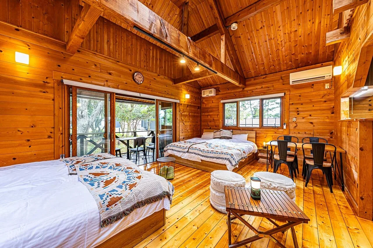 ログハウス室内