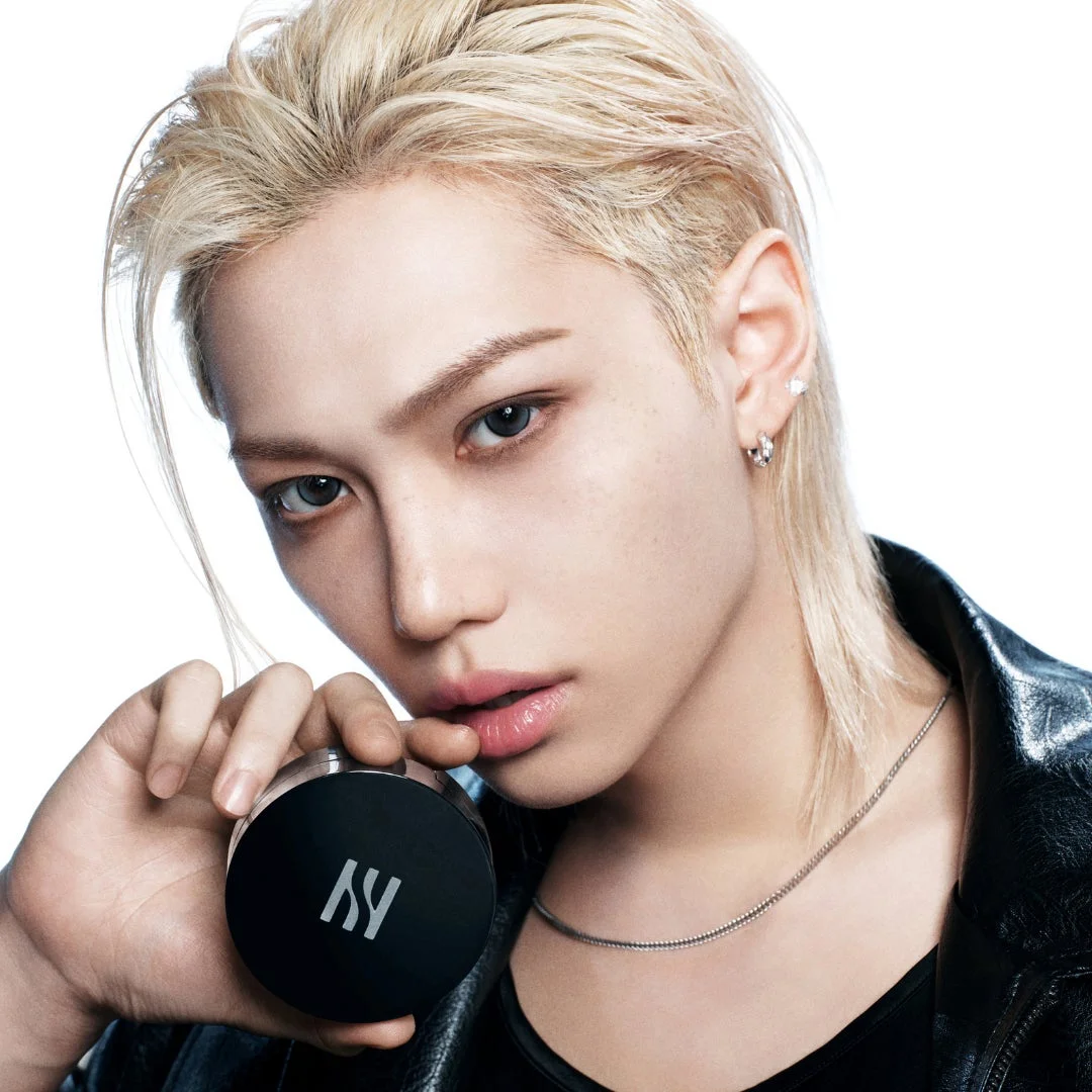 フィリックスとブラック クッション ファンデーション