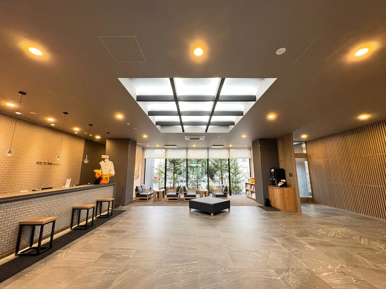 ルートインホテルズ ロビー