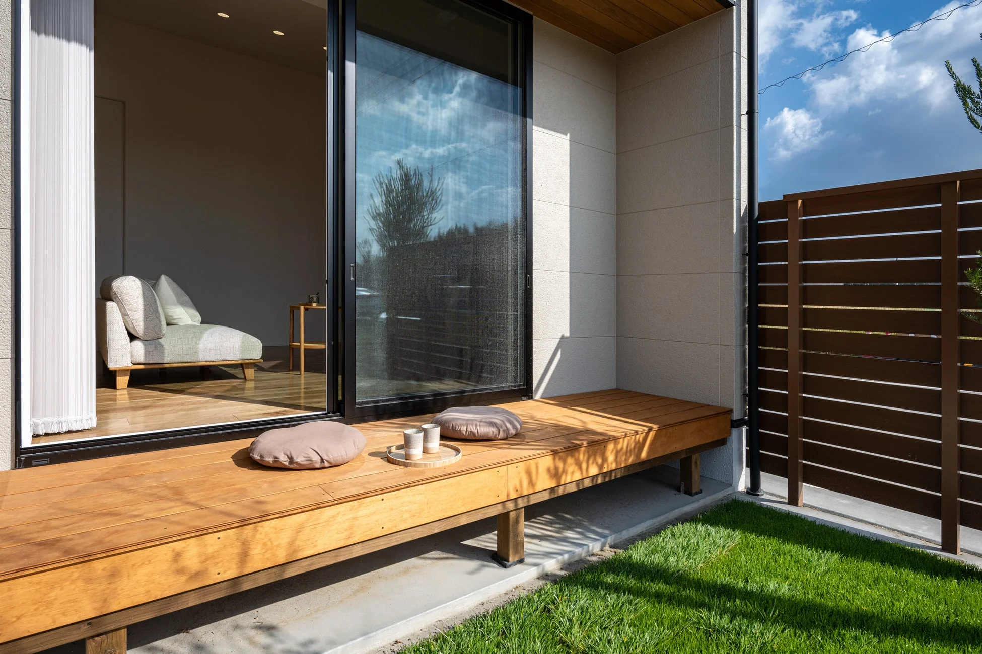 プレシャスガーデン糸島泊モデルハウスウッドデッキ