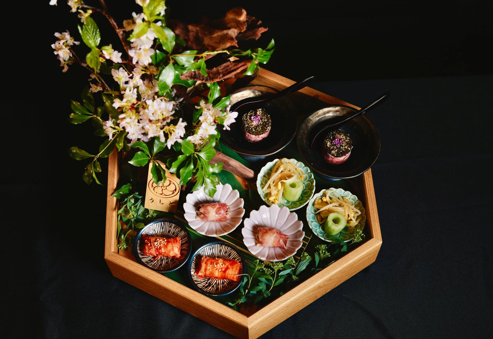 京八寸など料理の盛り合わせ
