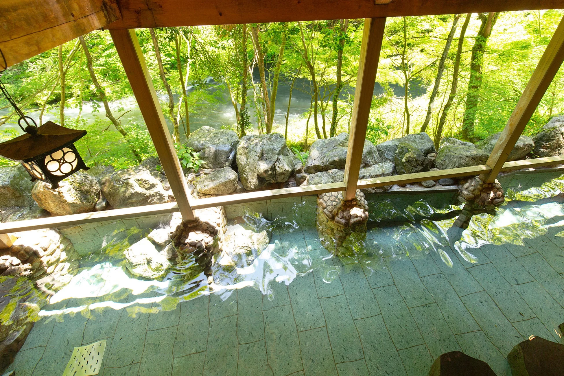 かがり吉祥亭の露天風呂