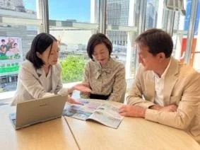 旅行相談の様子