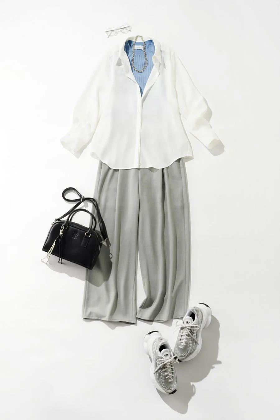 リネンライクノーカラージレ×リネンライクタックワイドパンツの着回し例2