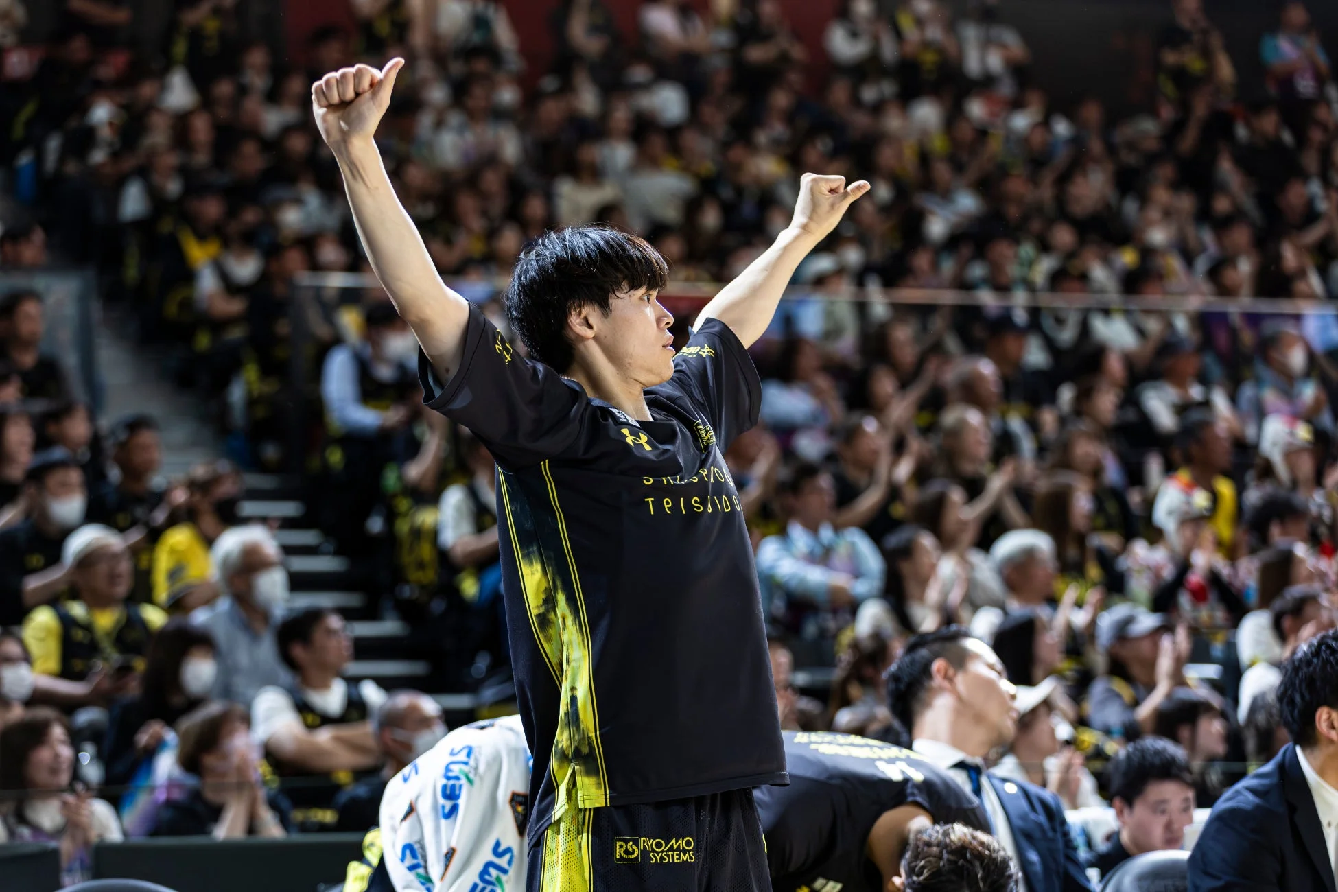 喜びを表現する選手