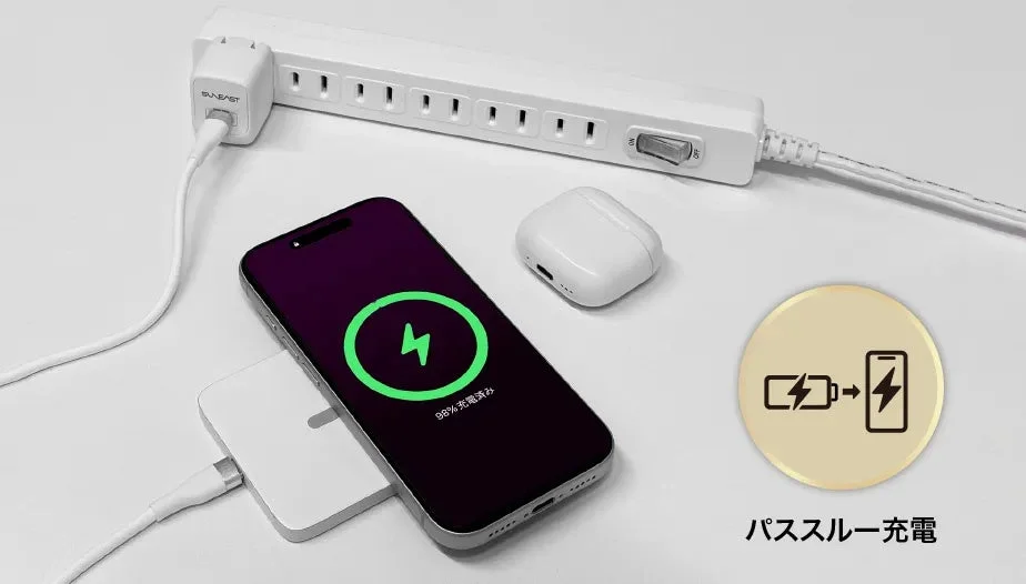 パススルー充電の様子